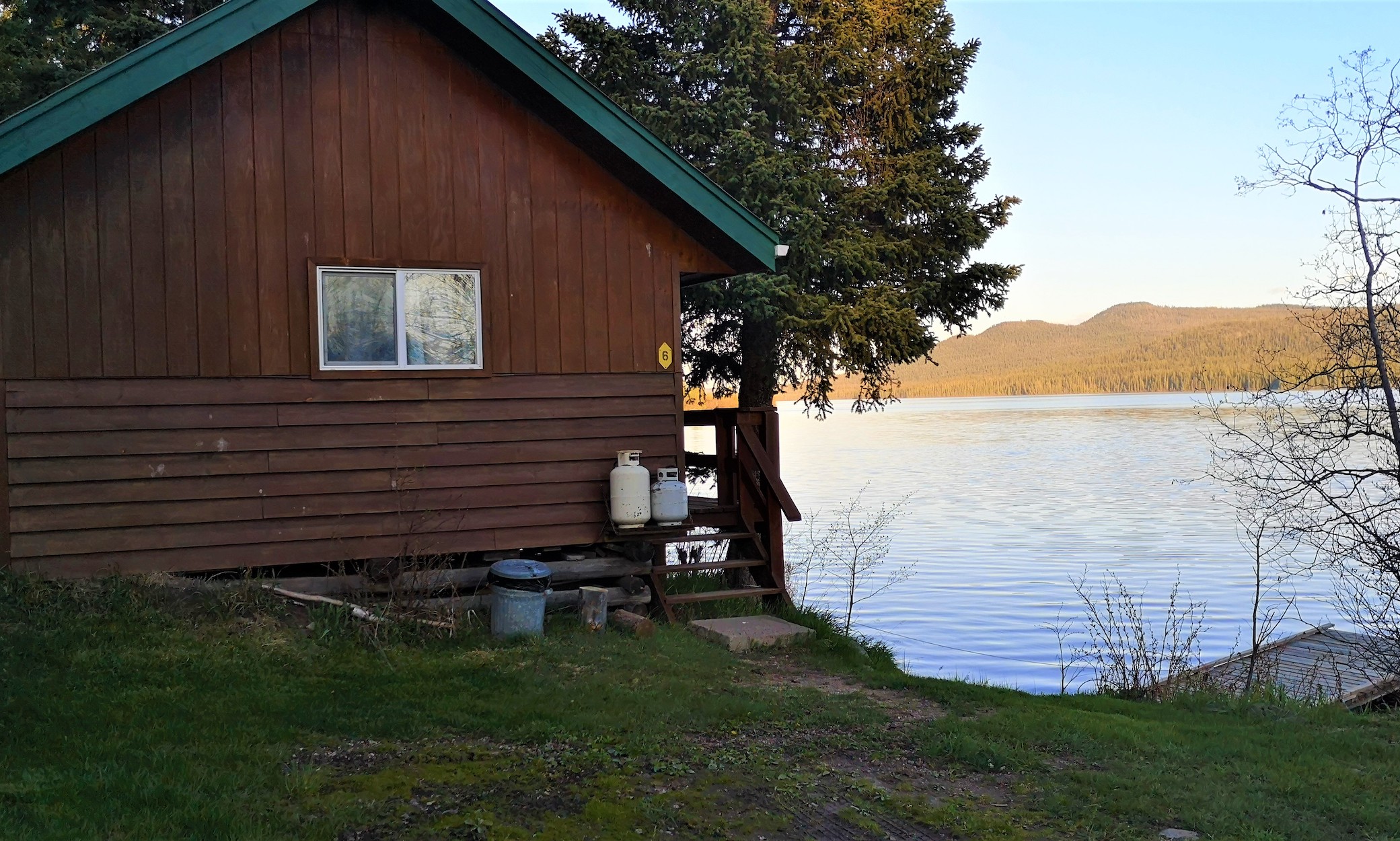 Tatuk Lake Cabin 6 - Exterior
